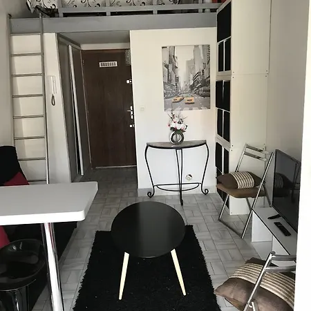 152 Apartment